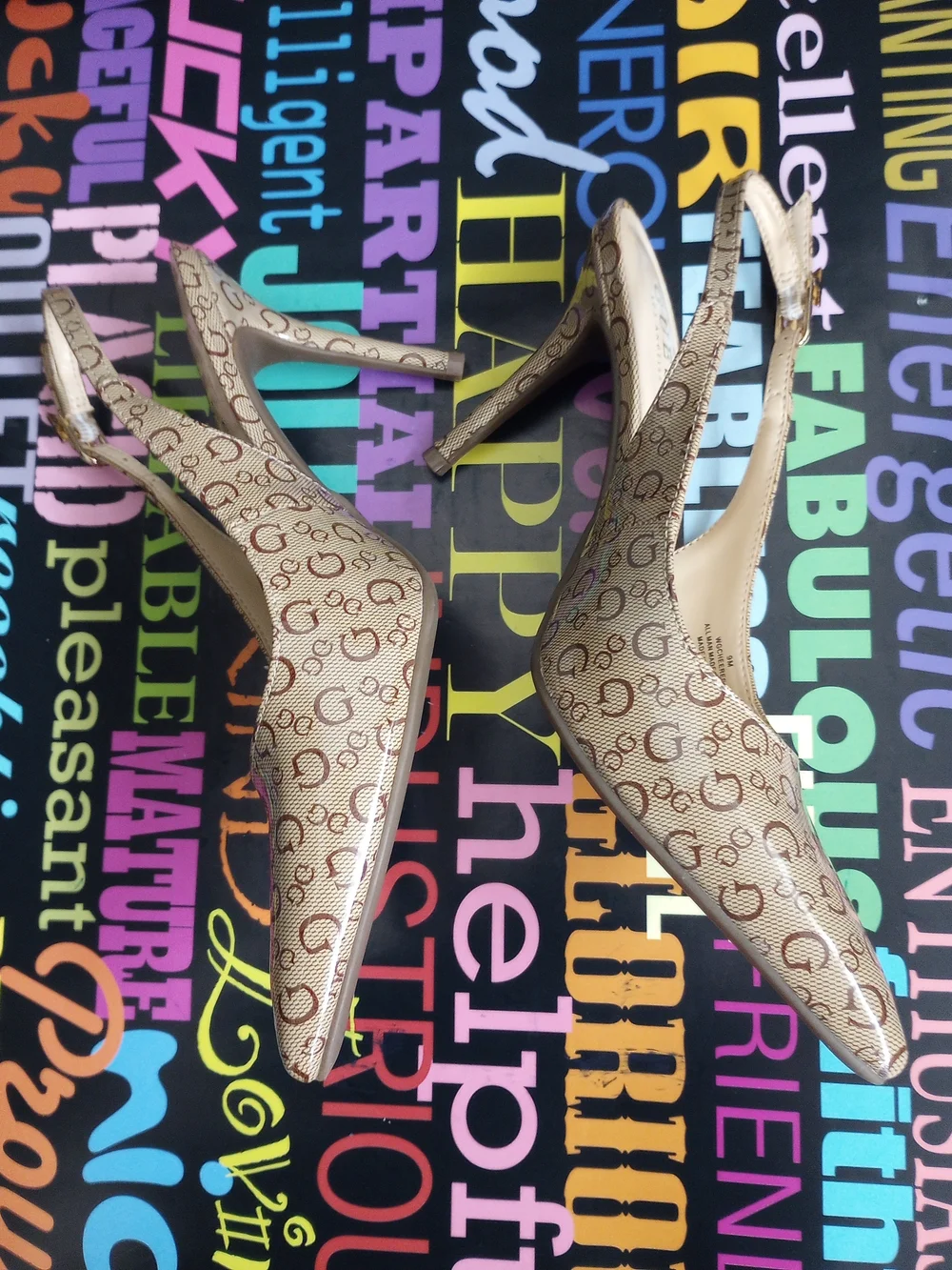 Phenomenal Patent Pointed-Toe GUESS Slingback Heels!.